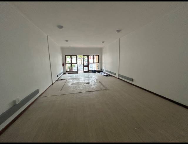 56M² BUILDING TO LET IN HOUT BAY CENTRAL